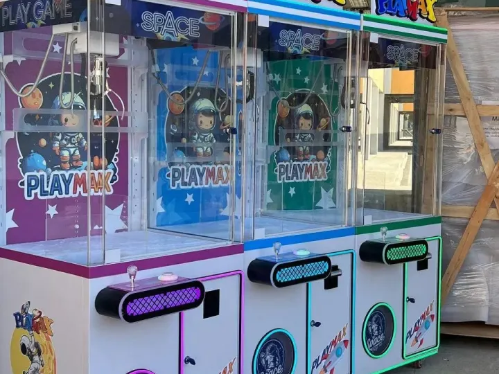Máquinas de premios LED con cristal templado